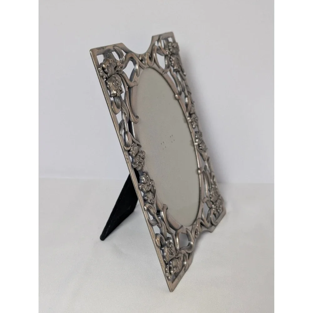 Linco Art Nouveau Style Silver Tone Pewter Floral Iris Oval Picture Frame Taiwan